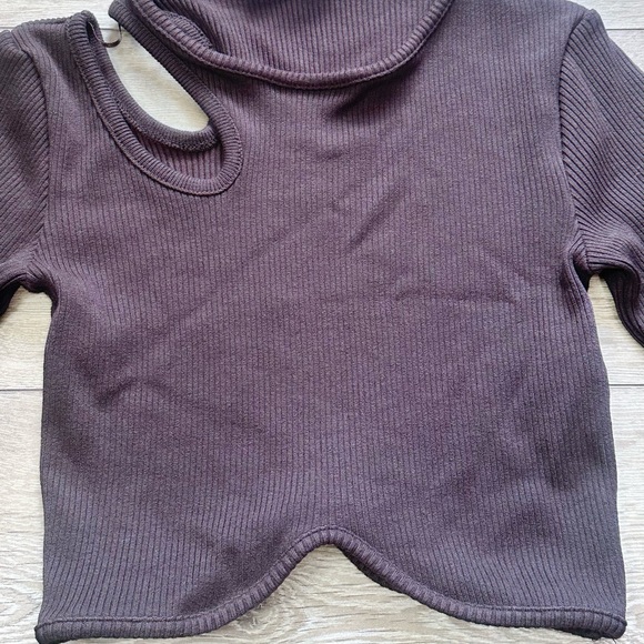 Zara Ribbed Long Sleeve Crop Top - Picture 7 of 13